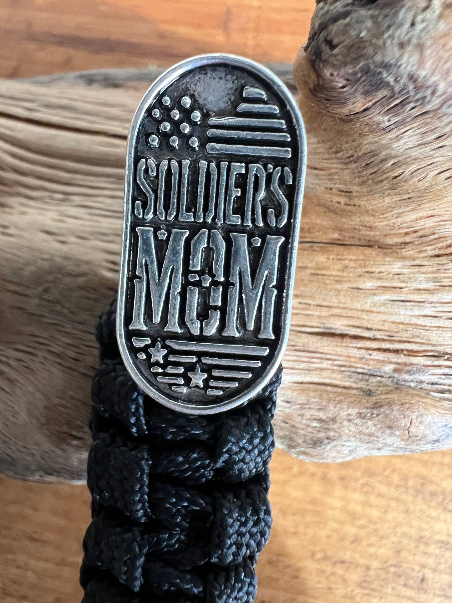 Soldier's Parents Dad Mom Paracord Bracelet – Tactical Survival Bracelet with Button Loop Closure