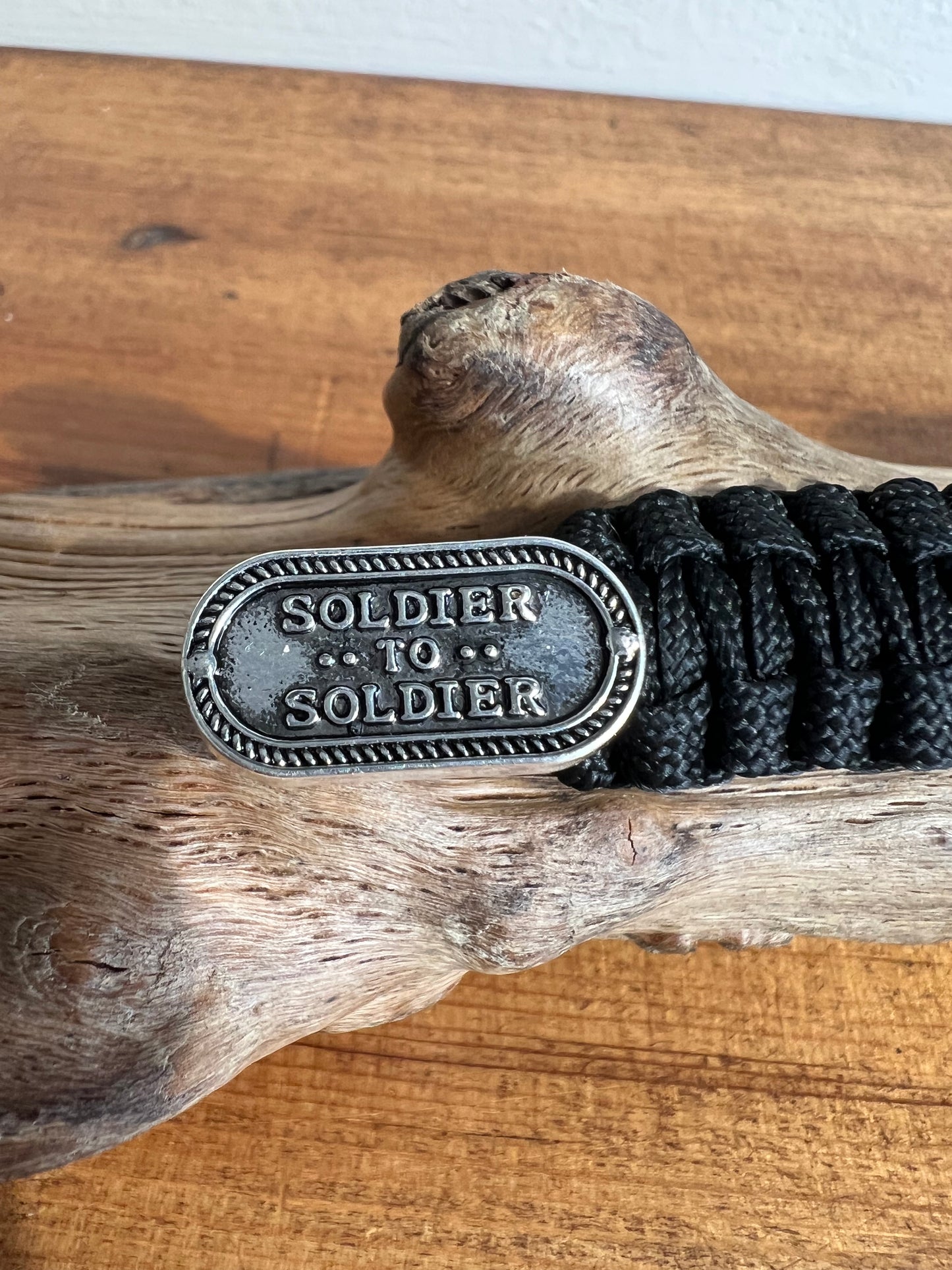 Soldier to Soldier Paracord Bracelet – Tactical Survival Bracelet with Button Loop Closure